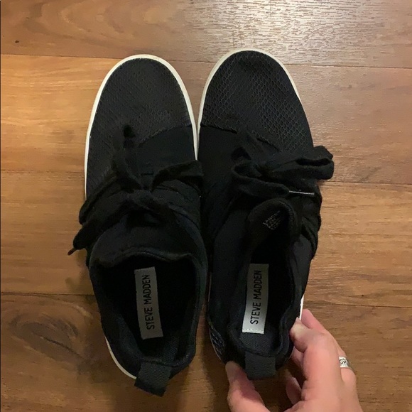 Steve Madden Shoes - Steve Madden Lancer Sneakers